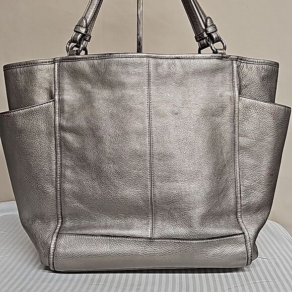 Coach Vintage Silver Leather Purse - Picture 4 of 14